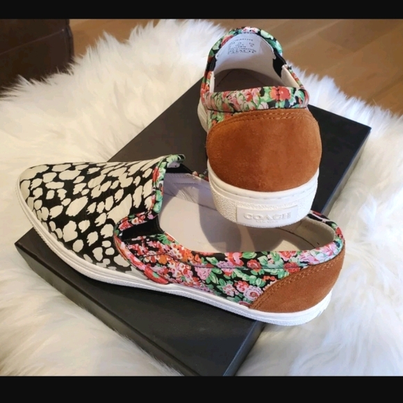 ♥ Coach Leather slip on Loafers size 6 - Picture 2 of 10